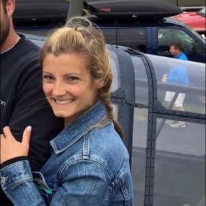 Meet your Posher, Virginia