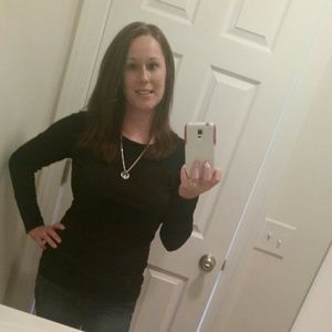 Meet your Posher, Leslie