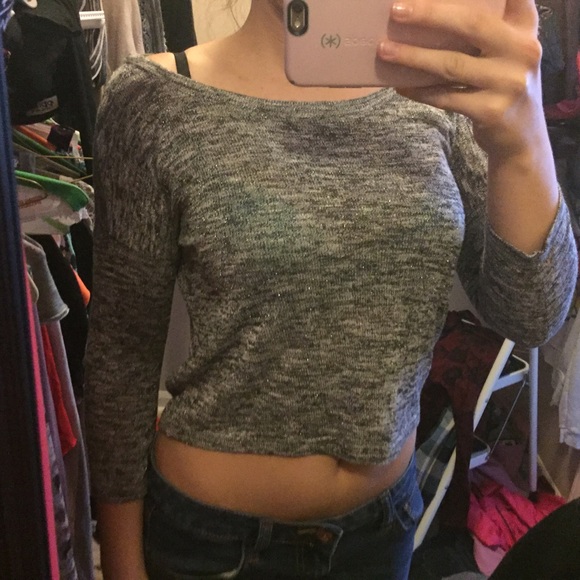 Cute long sleeve crop top