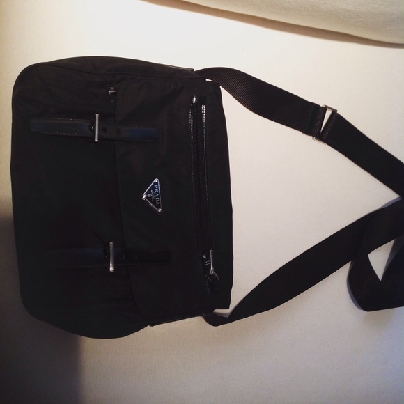 Authentic Prada messenger handbag NO TRADES