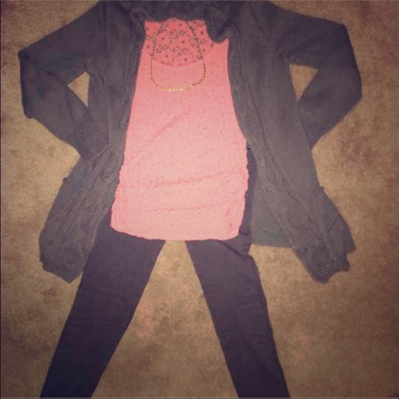 Entire outfit ! Lace shirt sweater & leggings