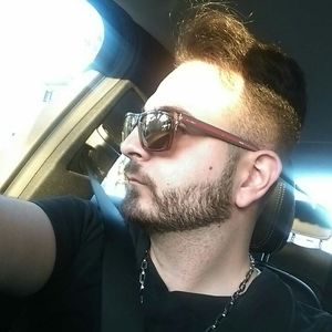 Meet your Posher, Mikia