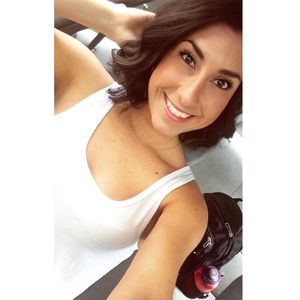 Meet your Posher, Danielle