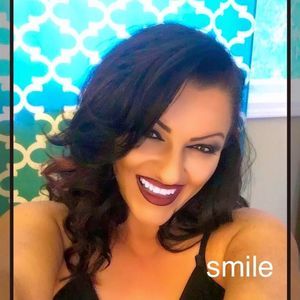 Meet your Posher, Valentina