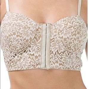 Bralettetop lace top