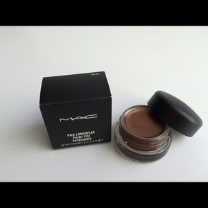 "Eclair" Pro Longwear Paint Pot