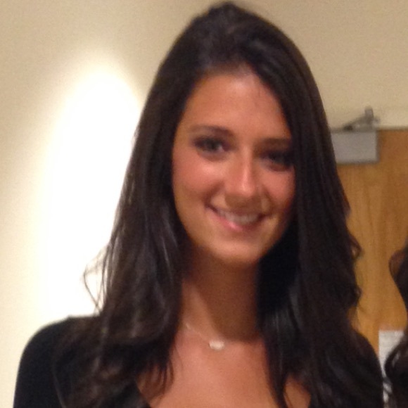 Meet your Posher, Briana