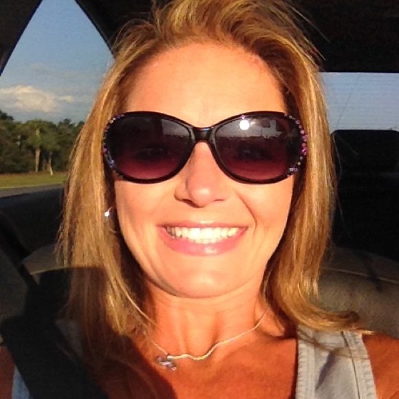 Meet your Posher, Tonya