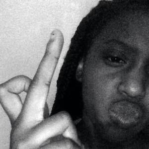 Meet your Posher, Amira