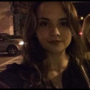 Meet your Posher, Rebecca