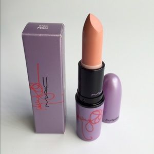 "Strip Poker" lipstick