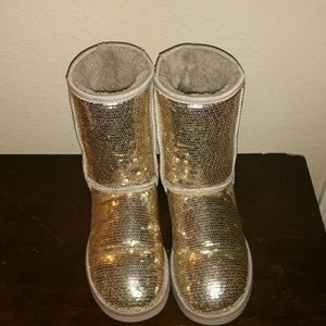 For MissyBezzy On Hold!