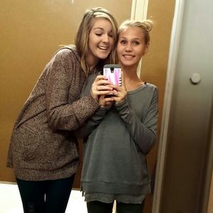 Meet your Posher, Ayla