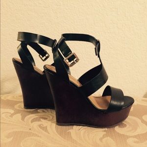 Windsor Platform Shoes ✨✨