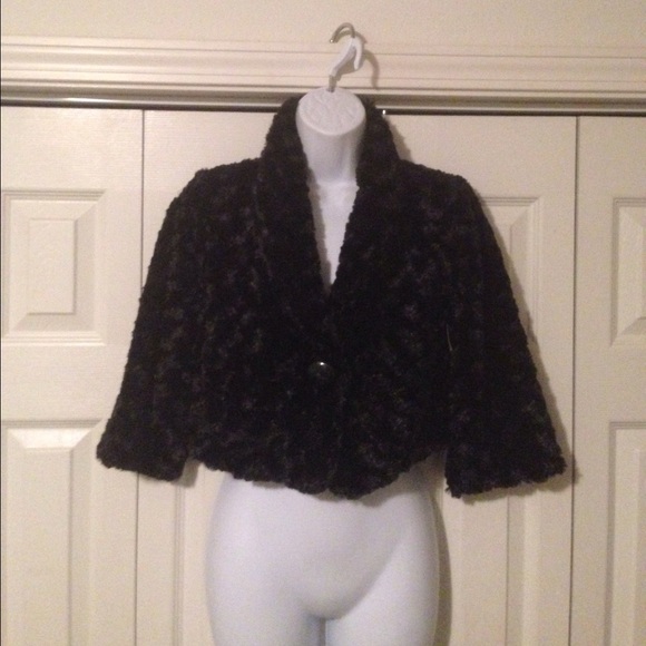 Plush Faux Fur Cropped Jacket