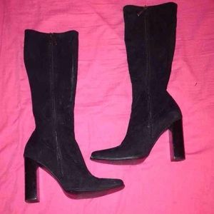 Black boots size 9