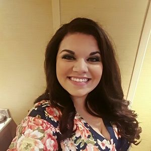 Meet your Posher, Yvette
