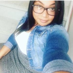 Meet your Posher, Abigail