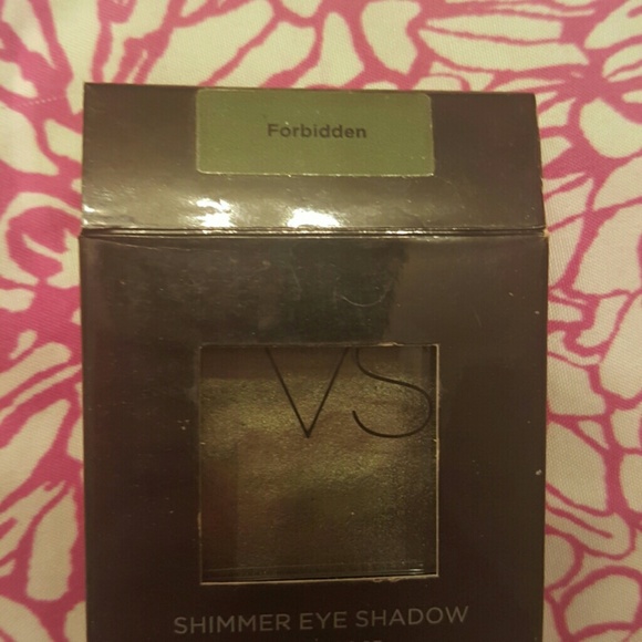 Victoria's Secret eye shadow