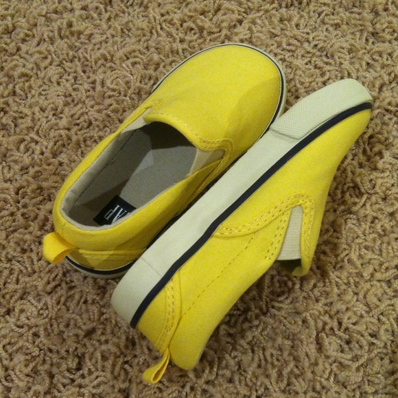GAP Other - Toddler boy shoes