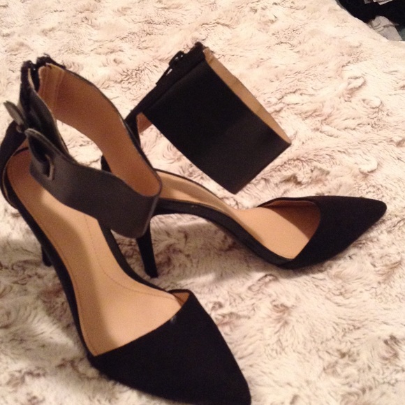 Zara Trafaluc ankle strap heels