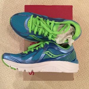 Saucony kinvara 5 running shoe (women)