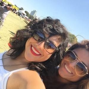 Meet your Posher, Danielle