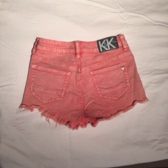 Kendall and Kylie jean shorts - Picture 2 of 3