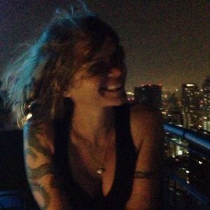 Meet your Posher, Debi