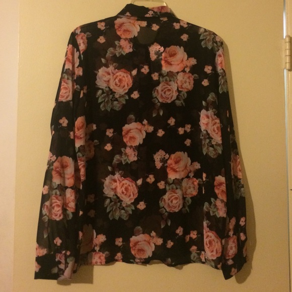 Forever 21 Floral Blouse - Picture 2 of 4