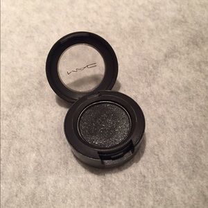 MAC Eyeshadow in Black Tied