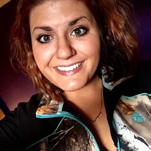 Meet your Posher, Amber