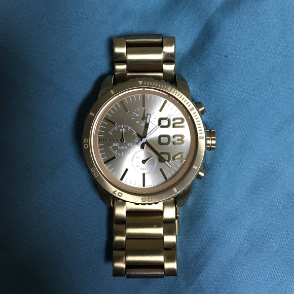 DIESEL women's flare watch⏱