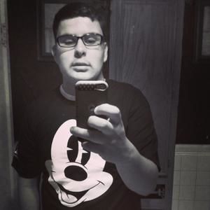 Meet your Posher, Carlos