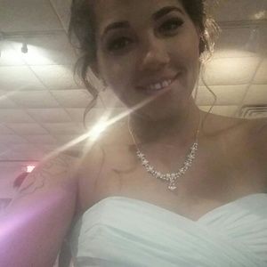 Meet your Posher, Victoria