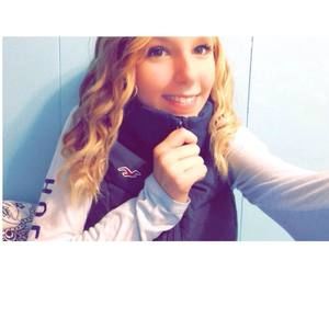 Meet your Posher, Chloe