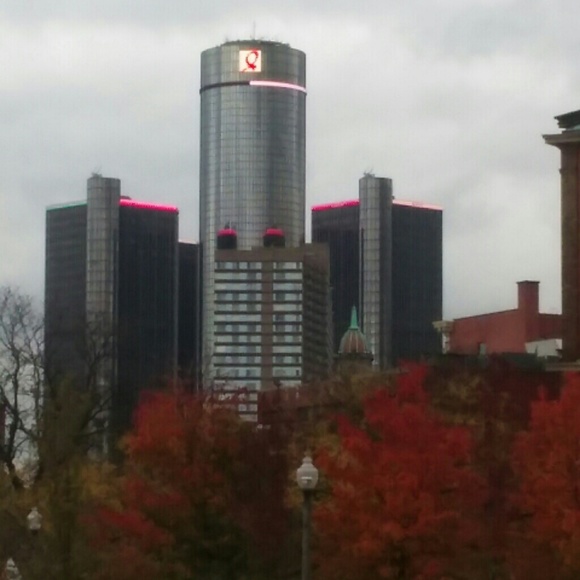 Meet your Posher, Vincente - Picture 1 of 1