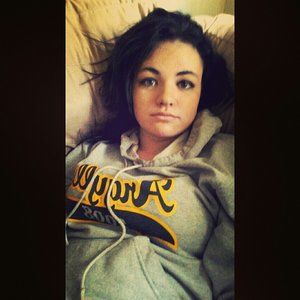 Meet your Posher, Maya