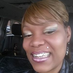 Meet your Posher, Toni