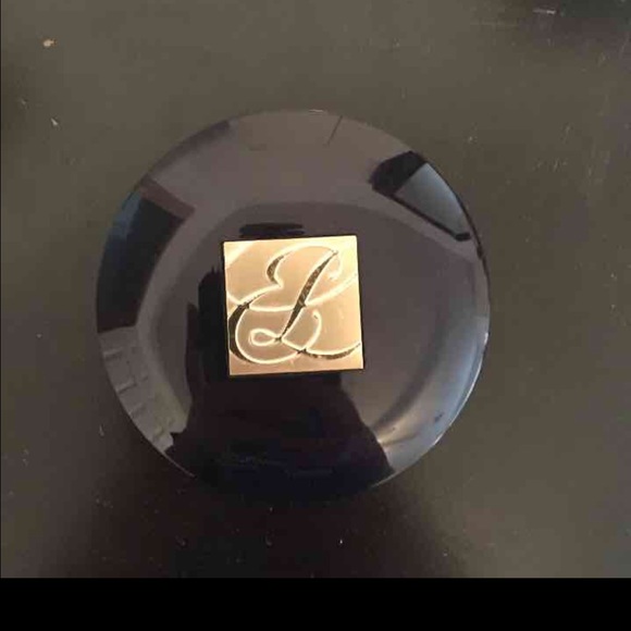 Estée Lauder double matte powder