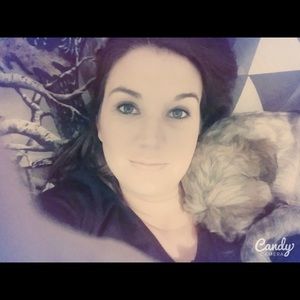 Meet your Posher, Dana