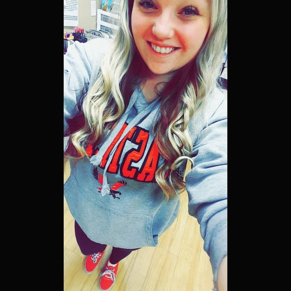 Meet your Posher, Victoria - Picture 1 of 1