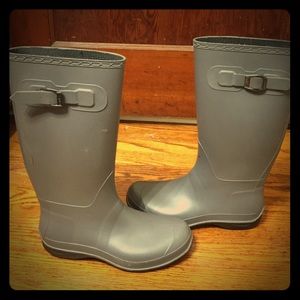 Grey rubber boots