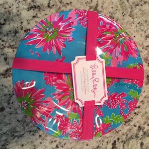 Lilly Pulitzer Melamine Plates. Set of 4 plates.