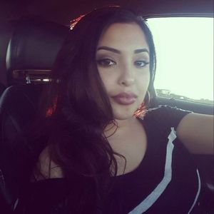 Meet your Posher, Elizabeth