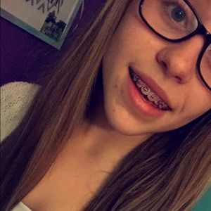 Meet your Posher, Marissa