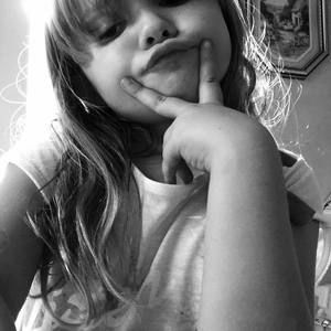 Meet your Posher, Mindy