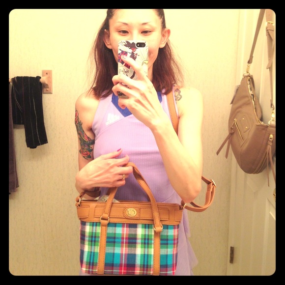 Sale. 💖Tommy closes body.