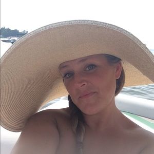 Meet your Posher, Kendra