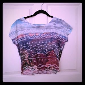 Delias aztec designed tee
